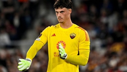 星空体育官方网站-斯维拉尔谈金斯基：8年前我也遇到过同样的情况，挫折会帮他成长