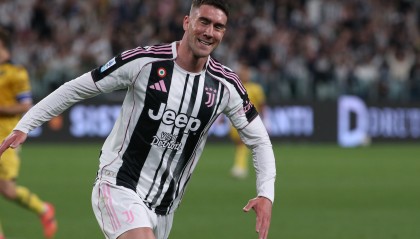 星空体育官网-意天空：DV9转会没进展，1200万欧年薪难接盘&amp;除非有沙特球队介入